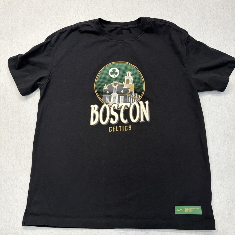Nike Boston Celtics T-Shirt Black Men's Medium NBA 100% Cotton EUC